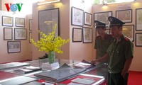 Pameran peta dan dokumen “Hoang Sa, Truong Sa wilayah Vietnam – bukti-bukti sejarah”.