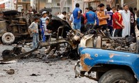 Serangan bom berangkai di Irak menimbulkan lebih dari 100 korban