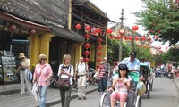 Pawriwisata Vietnam berupaya menjaga citra, destinasi yang aman dan akrab