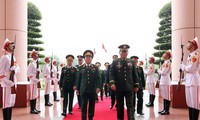 Kepala Staff Umum Angkatan Bersenjata Filipina melakukan kunjungan resmi di Vietnam