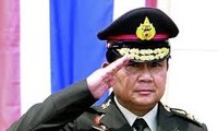 Panglima Angkatan Darat Thailand mengingkari berhubungan erat dengan kaum demonstrasi