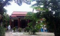 Mengunjungi rumah Pahlawan yang gugur Nguyen Van Troi
