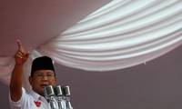 Calon Presiden Indonesia Prabowo Subianto menggugat kecurangan dalam pemilu
