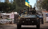 Pemerintah Ukraina dan pasukan penuntut federalisasi sepakat membentuk zona demiliterisasi