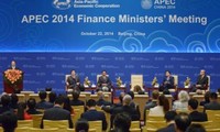  Konferensi ke-21 Menteri Keuangan APEC mengesahkan Pernyataan bersama yang melipui 18 butir.