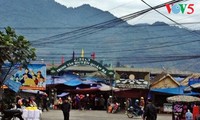 Pasaran di kabupaten  Quan Ba,  propinsi Ha Giang