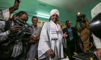 Sudan memperpanjang waktu pemilihan umum
