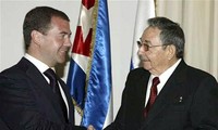 Presiden V.Putin menerima Presiden Kuba, Raul Castro