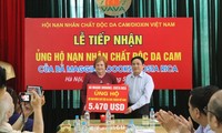 Menerima dukungan terhadap para korban agent oranye/dioxin Vietnam