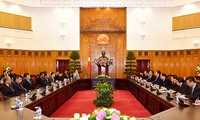 PM Nguyen Tan Dung menerima para kepala delegasi internasional
