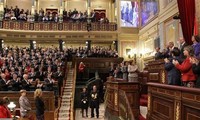 Parlemen Spanyol mendukung talangan ke-3 kepada Yunani.