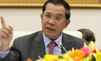PM Kamboja memperingatkan akan bersikal keras terhadap pengancam bahwa Pemerintah menggunakan peta perbatasan palsu