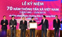 PM Nguyen Tan Dung  menghadiri upacara peringatan ultah ke-70 Hari Berdirinya Kantor Berita Vietnam