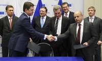 EU, Rusia dan Ukraina mencapai permufakatan gas bakar