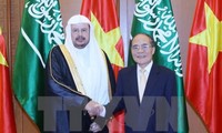 Ketua Parlemen Kerajaan Arab Saudi mengakhiri dengan baik kunjungan resmi di Vietnam