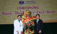 Banyak aktivitas peringatan Hari Dokter Vietnam 27 Februari