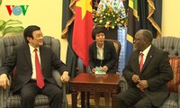 Aktivitas Presiden Truong Tan Sang dalam kunjungan kenegaraan di Republik Persatuan Tanzania