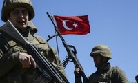 Turki membasni 32 pembangkang IS di Irak