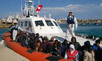 Jumlah pengungsi yang datang ke Italia melampaui jumlah orang yang datang ke Yunani