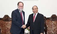 PM Nguyen Xuan Phuc menerima Direktur Pusat Pengembangan Internasional dari Universitas Harvard