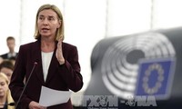 EU mendesak semua fihak yang bersangkutan supaya menangani secara damai sengketa di Laut Timur