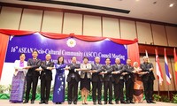 Membuka Konferensi ke-16 Dewan Komunitas Sosial-Budaya ASEAN
