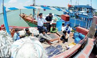 Indonesia Untuk pertama kalinya menyerahkan nelayan Vietnam di laut