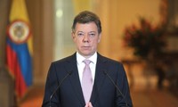 Presiden Kolombia memberikan penghargaan Nobel Perdamaian kepada para korban dalam bentrokan bersenjata