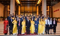 Menyosialisasikan citra Vietnam melalui program kapal pemuda Asia Tenggara-Jepang