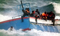 Ada lagi ratusan orang lain yang hilang karena terbaliknya kapal di Laut Tengah