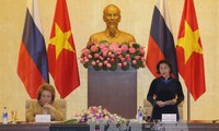 Sarasehan memperkuat hubungan kemitraan antara daerah-daerah Vietnam dan Federasi Rusia