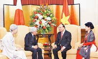 PM Vietnam, Nguyen Xuan Phuc melakukan pertemuan dengan  Kaisar Jepang dan Permaisuri 