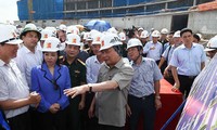 PM Nguyen Xuan Phuc melakukan temu kerja di propinsi Ha Nam