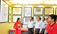 Pameran peta dan dokumen Hoang Sa, Truong Sa wilayah Vietnam diadakan di Phu Quoc