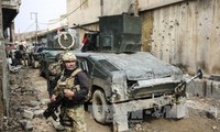 Pasukan-pasukan Irak melakukan baku-tembak sengit di kota kuno Mosul