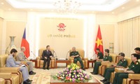 Deputi Menhan Vietnam menerima Dubes Republik Czech