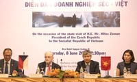  Vietnam-Republik Czech memperkuat kerjasama perdagangan dan investasi