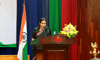 Memperkuat kerjasama pariwisata rohaniah  dan kesehatan antara India dan Vietnam