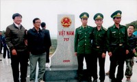 Membangun garis perbatasan yang damai dan bersahabat antara  provinsi Quang Nam (Vietnam) dan provinsi Se Kong (Laos)