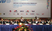 Vietnam berupaya membawa 80% prosedur administrasi ke portal elektronik dalam tahun 2018