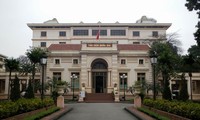 Penjelasan mengenai Perpustakaan Nasional di kota Hanoi