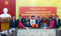  Bekerjasama mengelola tenaga kerja lintas perbatasan antara Propinsi Ha Giang (Vietnam) dan kota Baise (Tiongkok)