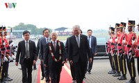 Sekjen KS PKV Nguyen Phu Trong memulai kunjungan resmi di Indonesia