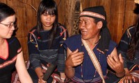 Epos Ba Na, keindahan kehidupan budaya warga etnis minoritas di daerah dataran tinggi Tay Nguyen