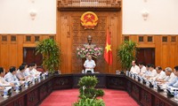  PM Nguyen Xuan Phuc melakukan temu kerja dengan pemimpin Grup Permigasan  Nasional Vietnam (PVN)