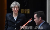 Masalah Brexit : Inggris dan EC sepakat mendorong perundingan