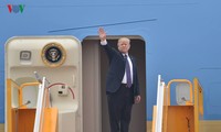 Presiden AS, Donald Trump mengakhiri dengan baik kunjungan kenegaraan di Vietnam