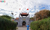 Agama Budha Vietnam berjalan seperjalan dan berkembang dengan bangsa