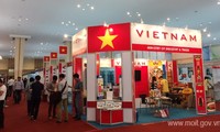  Vietnam menghadiri Pekan Raya Ekspor-Impor ke-12 di Kamboja
