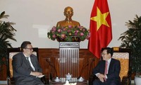  Deputi PM, Menlu Pham Binh Minh menerima Dubes Finlandia